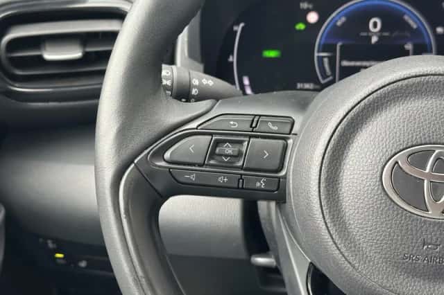 Toyota Yaris (2025) thumbnail 13