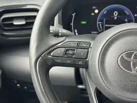 Toyota Yaris (2025) thumbnail 13