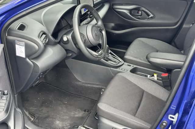 Toyota Yaris (2025) thumbnail 9