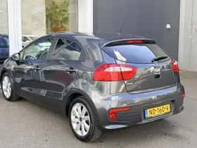 Kia Rio (2017) thumbnail 12