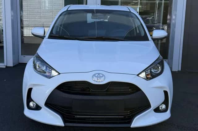Toyota Yaris (2026) thumbnail 3