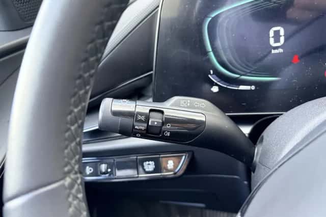 Kia Niro (2023) thumbnail 14