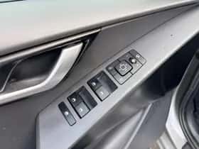 Kia Niro (2023) thumbnail 16