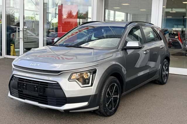 Kia Niro (2023) thumbnail 3