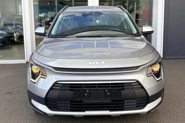 Kia Niro (2023) thumbnail 4