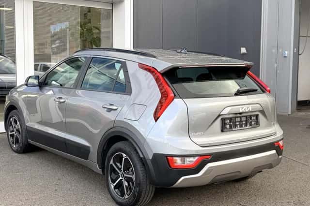 Kia Niro (2023) thumbnail 6