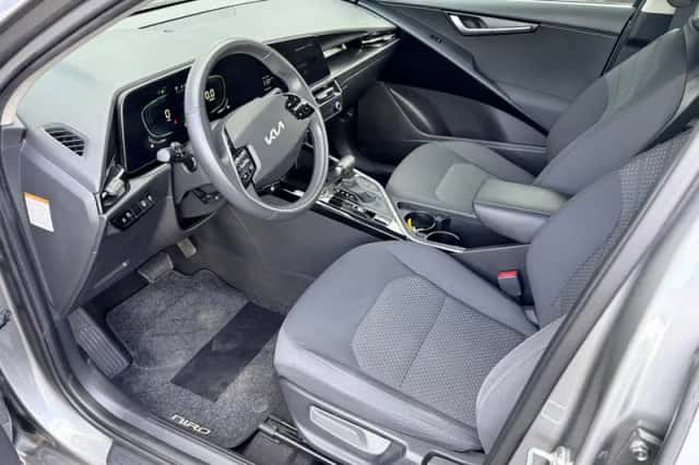 Kia Niro (2023) thumbnail 9