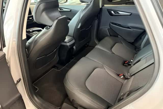 Kia EV6 (2026) thumbnail 9