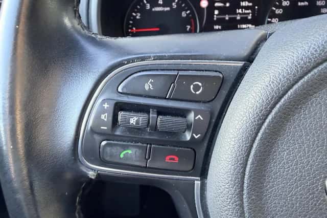 Kia Sportage (2017) thumbnail 13