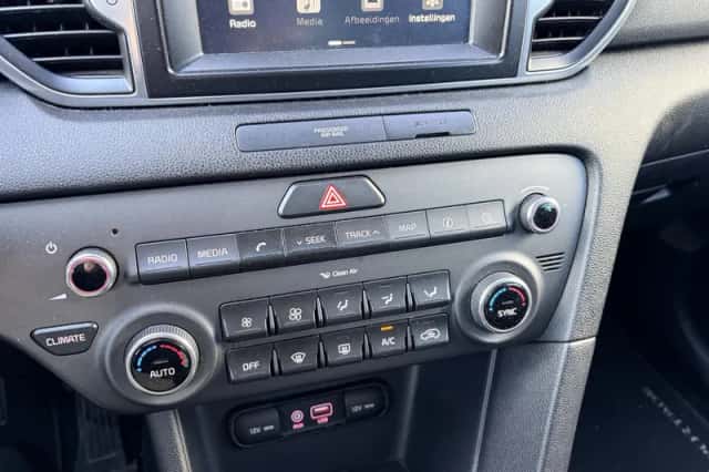 Kia Sportage (2017) thumbnail 21