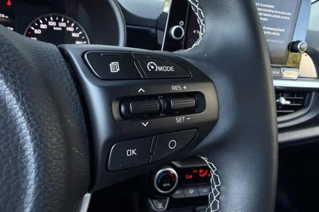 Kia Picanto (2023) thumbnail 11