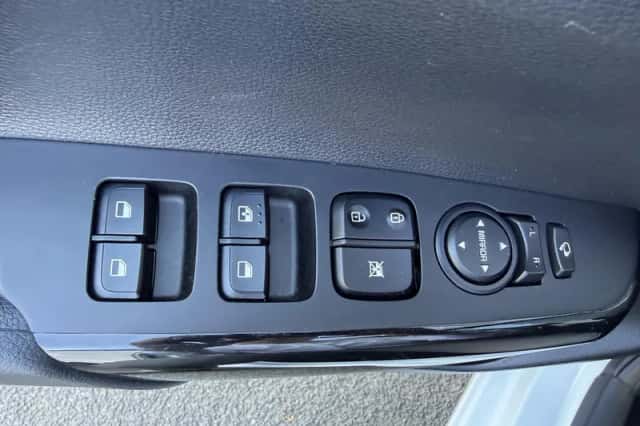 Kia Picanto (2023) thumbnail 22