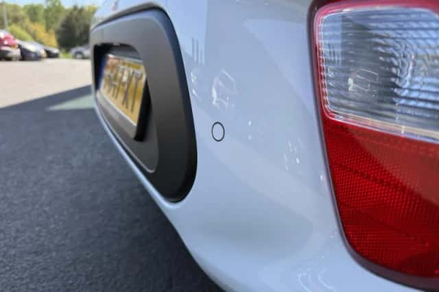 Kia Picanto (2023) thumbnail 25