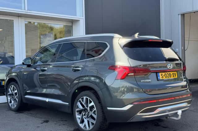 Hyundai Santa Fe (2023) thumbnail 6