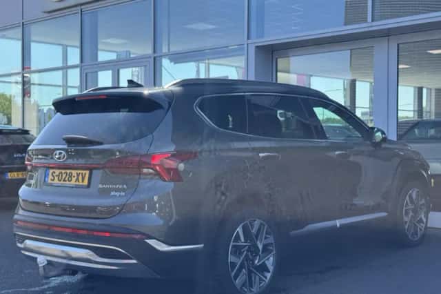 Hyundai Santa Fe (2023) thumbnail 7