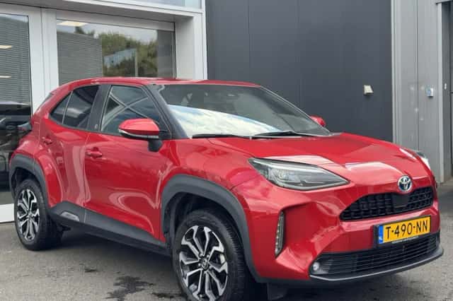 Toyota Yaris Cross (2022) thumbnail 3