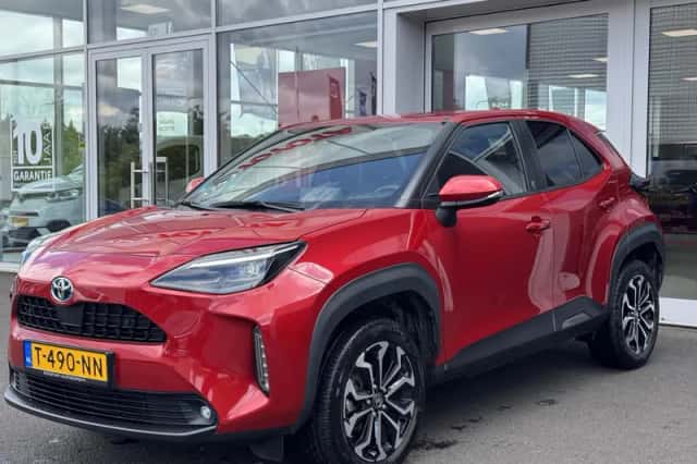 Toyota Yaris Cross (2022) thumbnail 4
