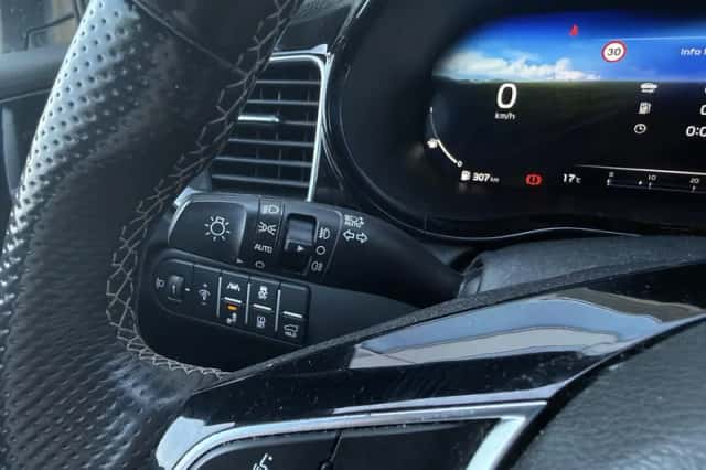 Kia Proceed (2023) thumbnail 14