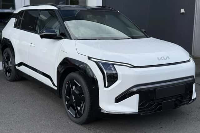 Kia EV3 (2026) thumbnail 2