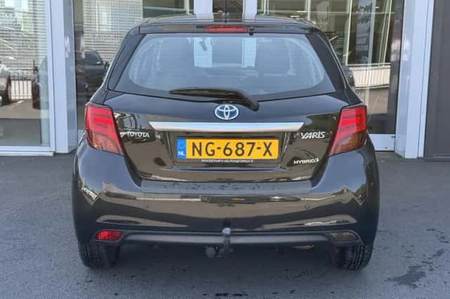 Toyota Yaris (2016) thumbnail 6