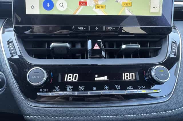 Toyota Corolla (2023) thumbnail 15