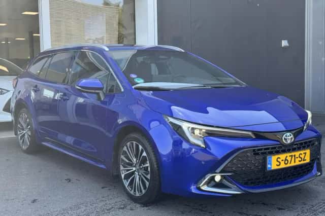 Toyota Corolla (2023) thumbnail 3