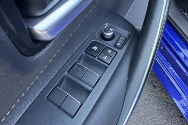 Toyota Corolla (2023) thumbnail 22