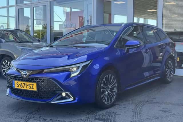 Toyota Corolla (2023) thumbnail 4