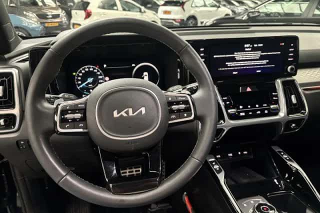Kia Sorento (2022) thumbnail 12
