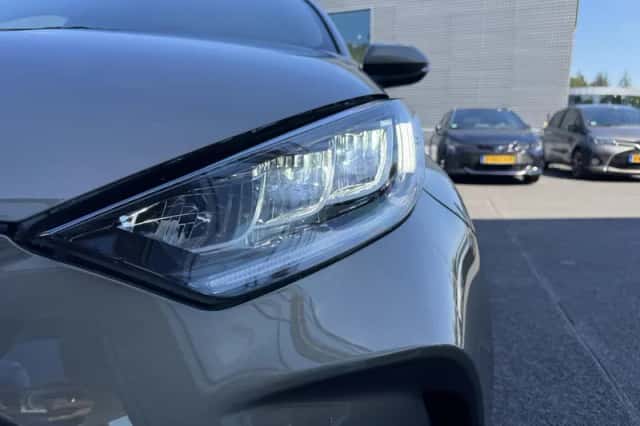 Toyota Yaris (2023) thumbnail 10