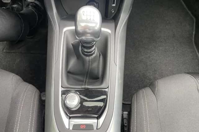Peugeot 308 (2014) thumbnail 14