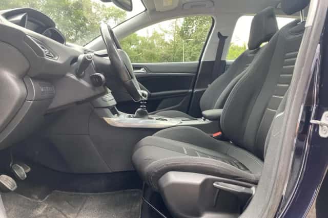 Peugeot 308 (2014) thumbnail 25