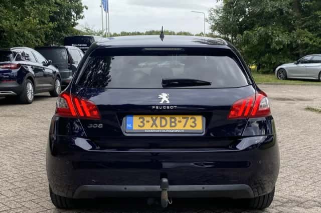 Peugeot 308 (2014) thumbnail 4