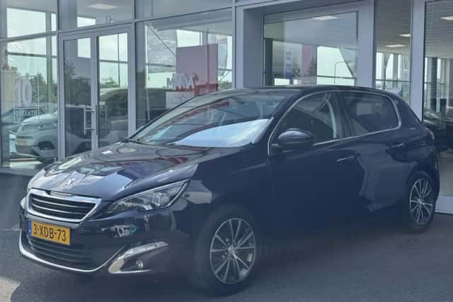 Peugeot 308 (2014) thumbnail 4