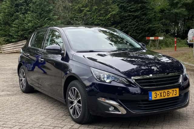Peugeot 308 (2014) thumbnail 9