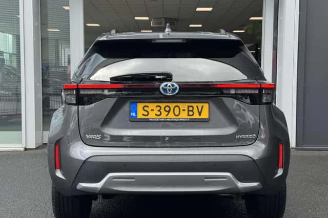 Toyota Yaris Cross (2023) thumbnail 5