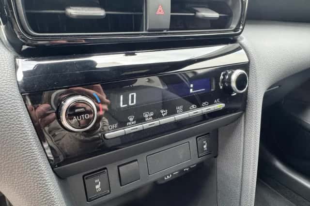 Toyota Yaris Cross (2025) thumbnail 18