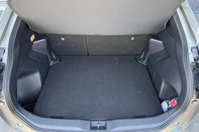 Toyota Yaris Cross (2025) thumbnail 23