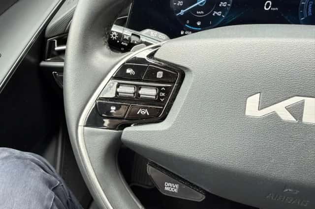 Kia Niro (2023) thumbnail 11