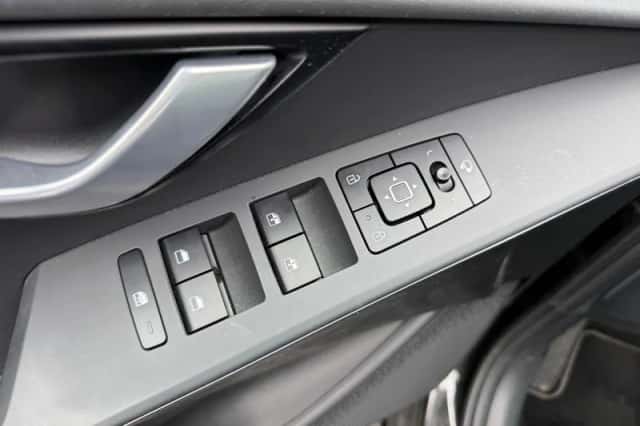 Kia Niro (2023) thumbnail 15
