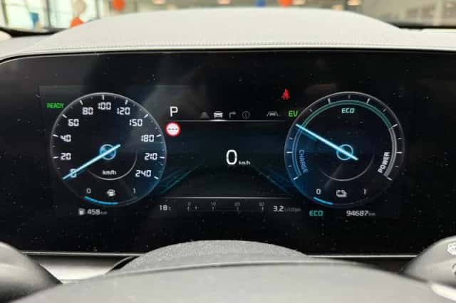 Kia Niro (2023) thumbnail 10