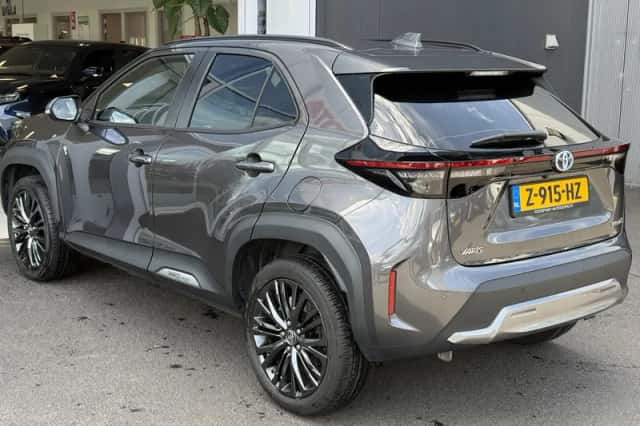 Toyota Yaris Cross (2024) thumbnail 5