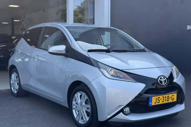 Toyota Aygo (2016) thumbnail 4