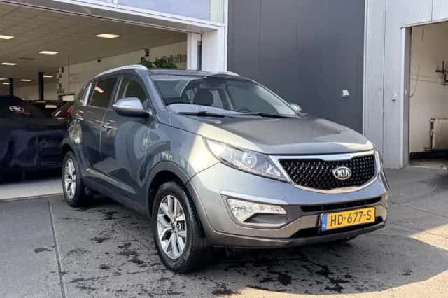 Kia Sportage (2014) thumbnail 3