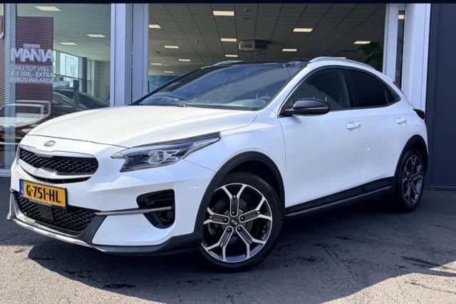 Kia XCeed (2019) thumbnail 1