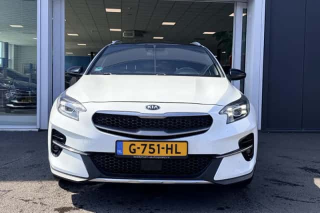 Kia XCeed (2019) thumbnail 5