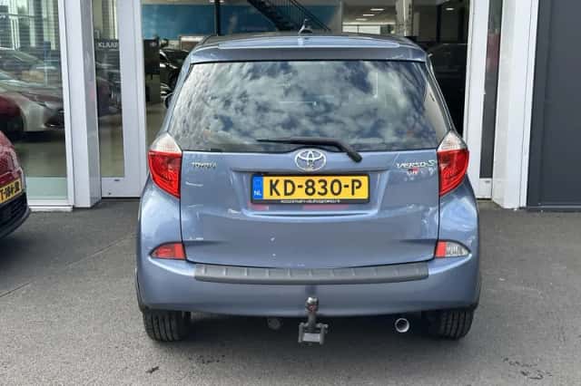 Toyota Verso-S (2014) thumbnail 5