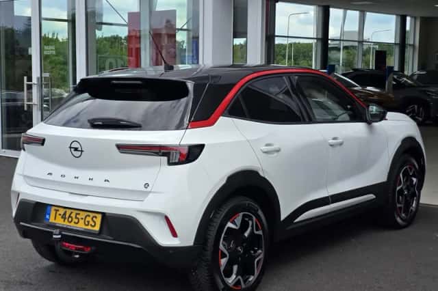 Opel Mokka-e (2023) thumbnail 2