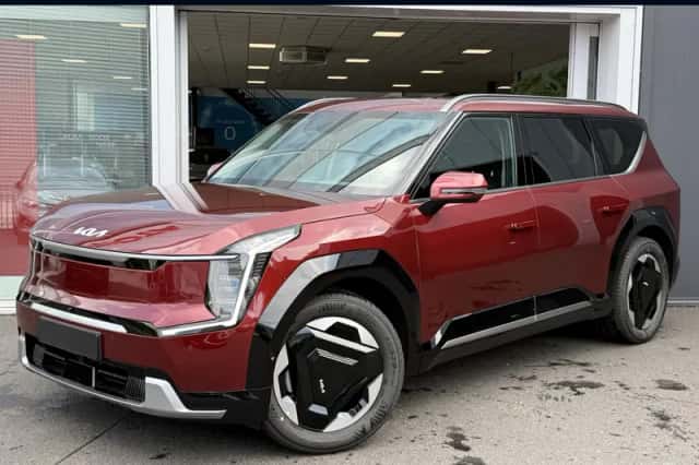 Kia EV9 (2026) thumbnail 1