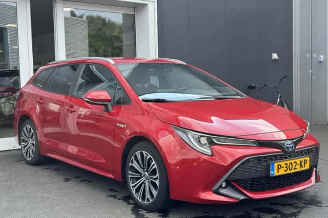 Toyota Corolla (2021) thumbnail 3